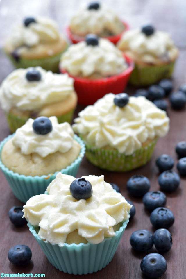 Blueberry Cupcakes With Cream Cheese Frosting V10