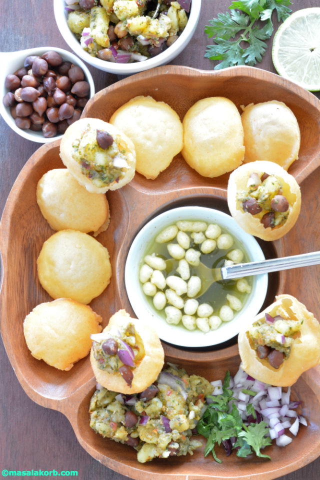 Pani puri or gol gappa