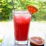 Garden party with sea breeze mocktail.