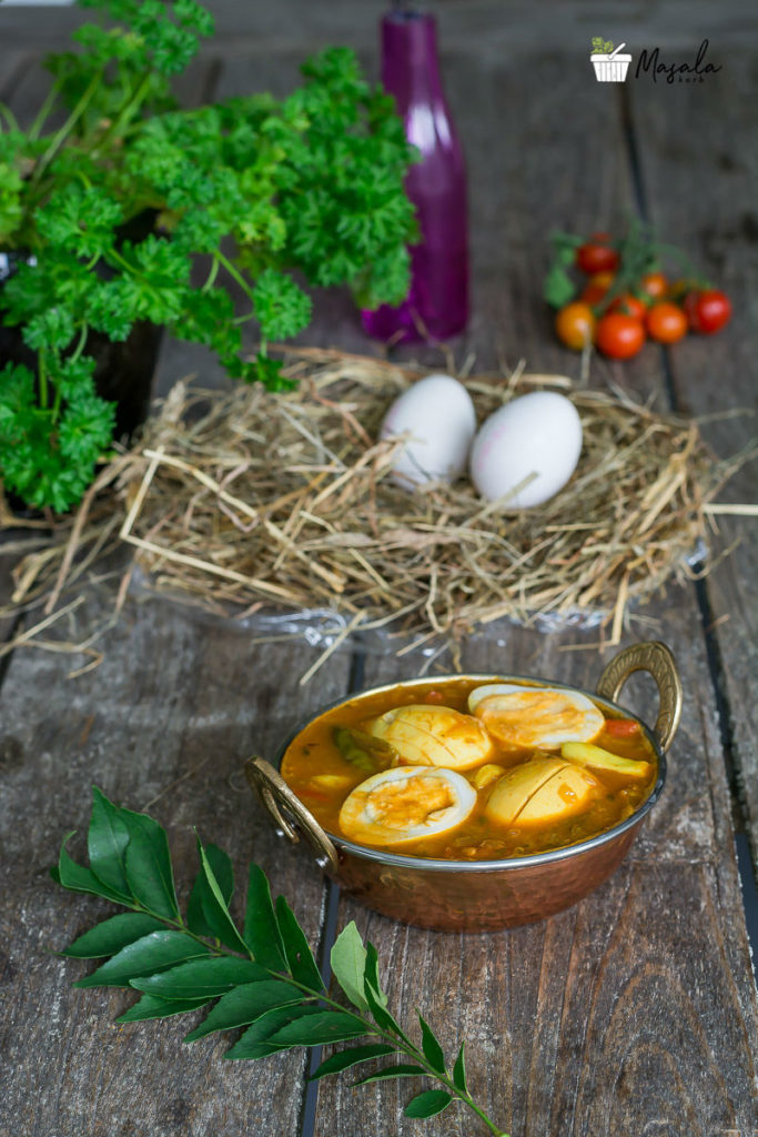 Egg Pulusu Curry Recipe | Guddu Pulusu Recipe | Egg Curry - Masalakorb