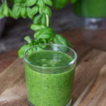 Spinach Detox Smoothie For Weight Loss served in a glass